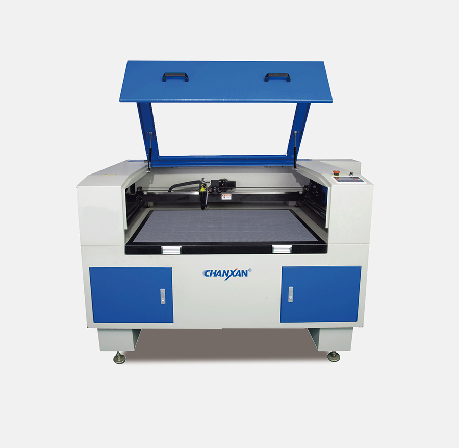 CW-960導(dǎo)光板激光切割機(jī)